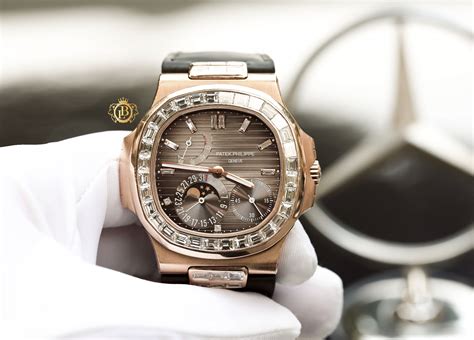 đông hô patek philippe|đồng hồ patek philippe nautilus.